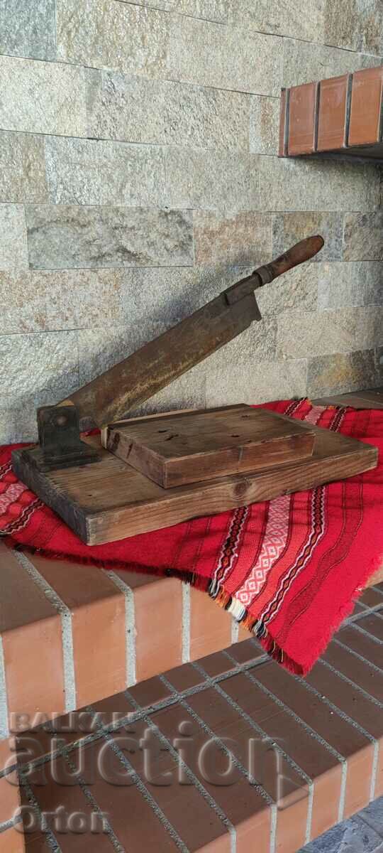 OLD SATURN WITH BOARD / ANTIQUE - 6 OLD SATURN WITH BOARD / ANTIQUE - 6