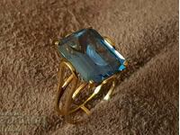 18K GOLD with Large Beautiful TOPAZ Stylish Gold Ring