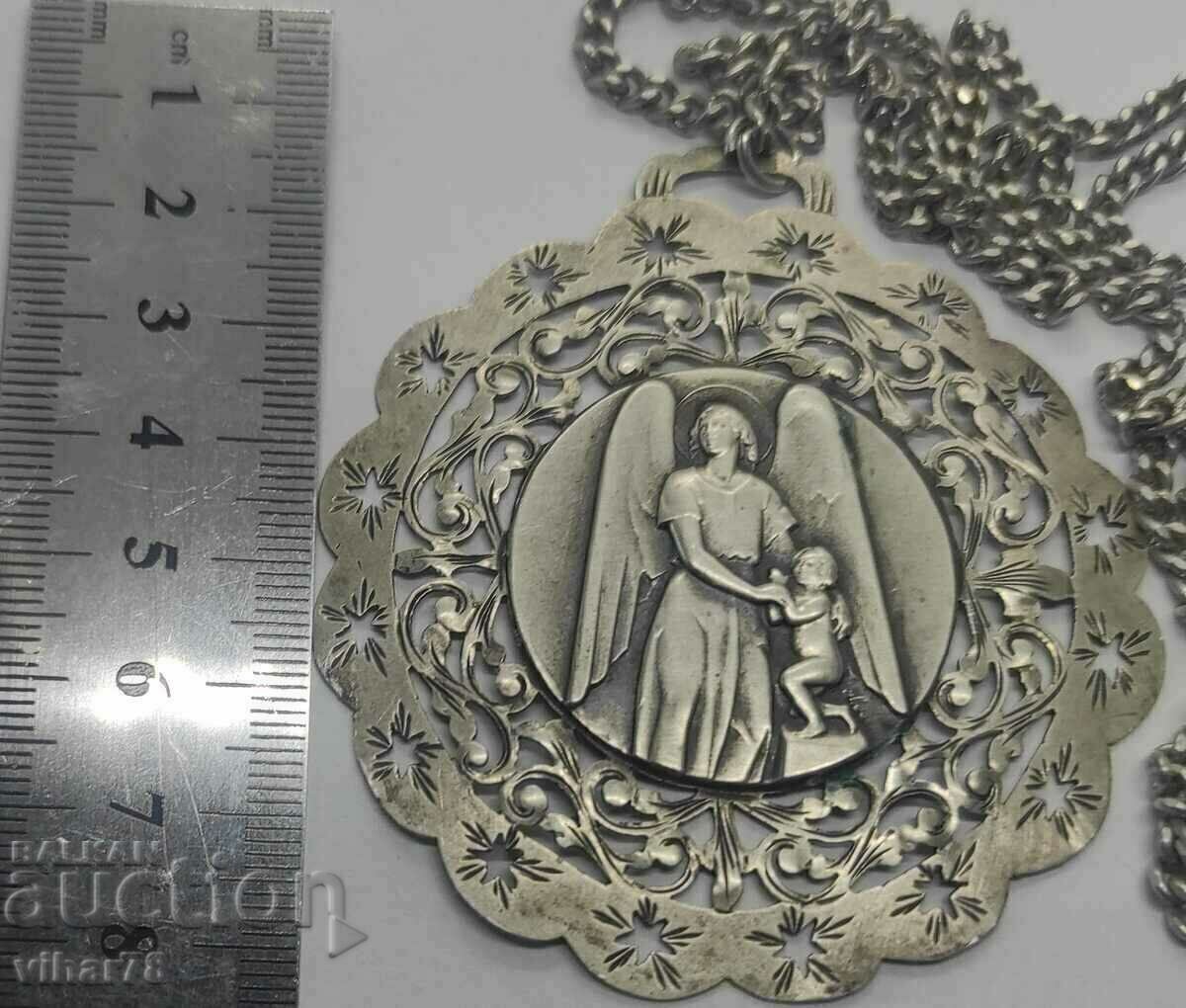 MEDALION MARE DE ARGINT VECHI cu preț € 219.99 | 430.26 BGN MEDALION MARE DE ARGINT VECHI cu preț € 219.99 | 430.26 BGN