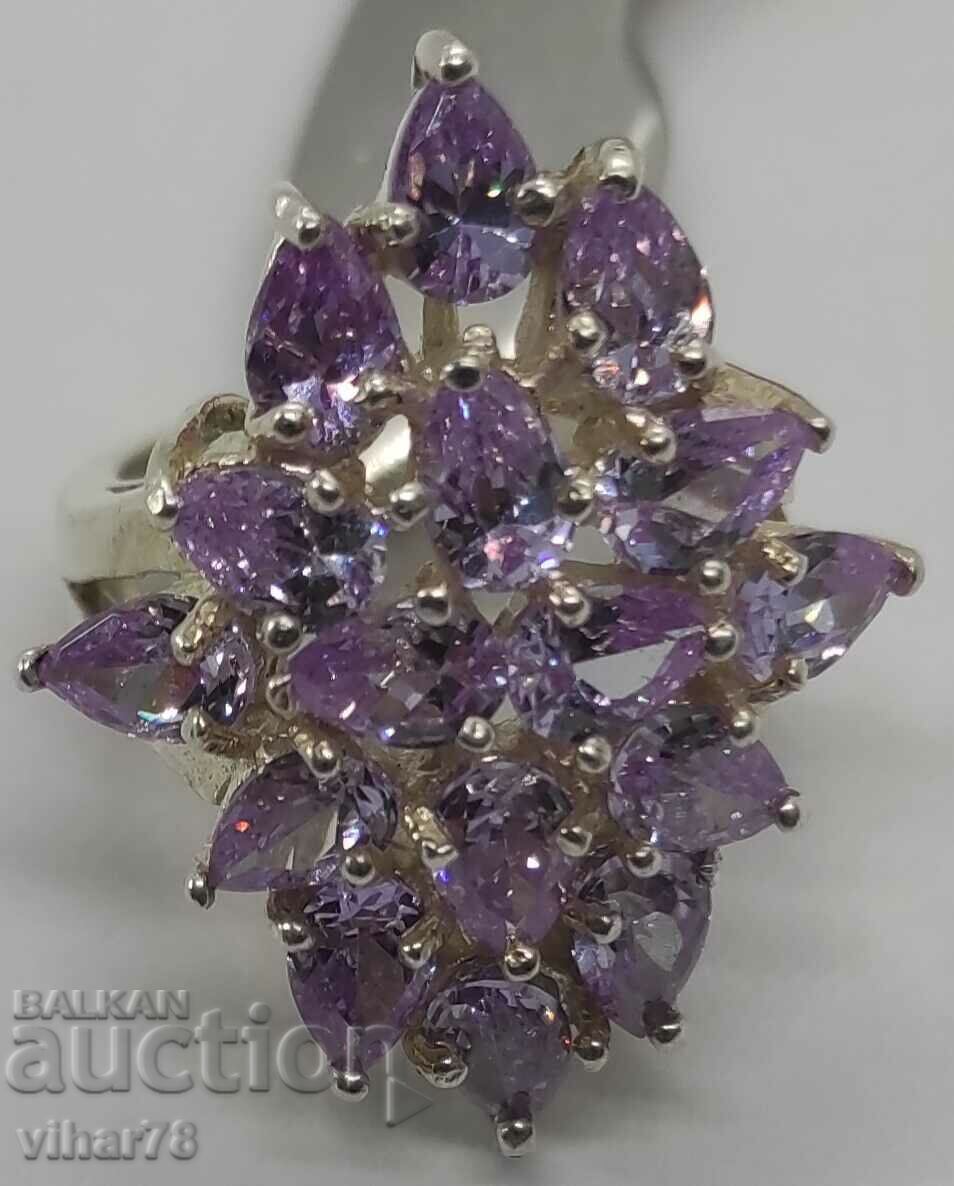 Παράδοση ΓΥΝΑΙΚΕΙΟ ΑΣΗΜΕΝΙΟ ΔΑΧΤΥΛΙΔΙ