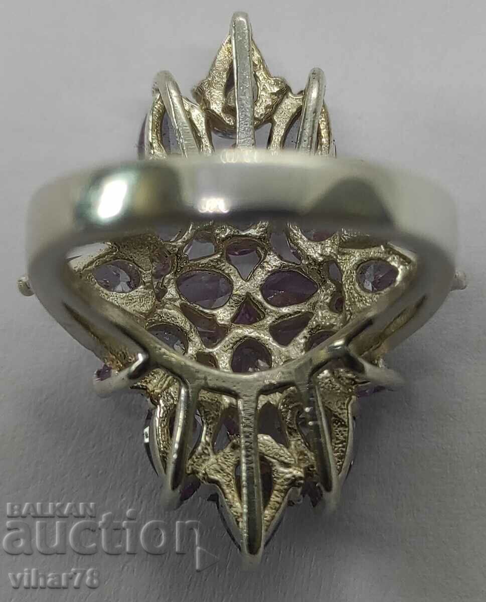 WOMEN'S SILVER RING - 7 WOMEN'S SILVER RING - 7