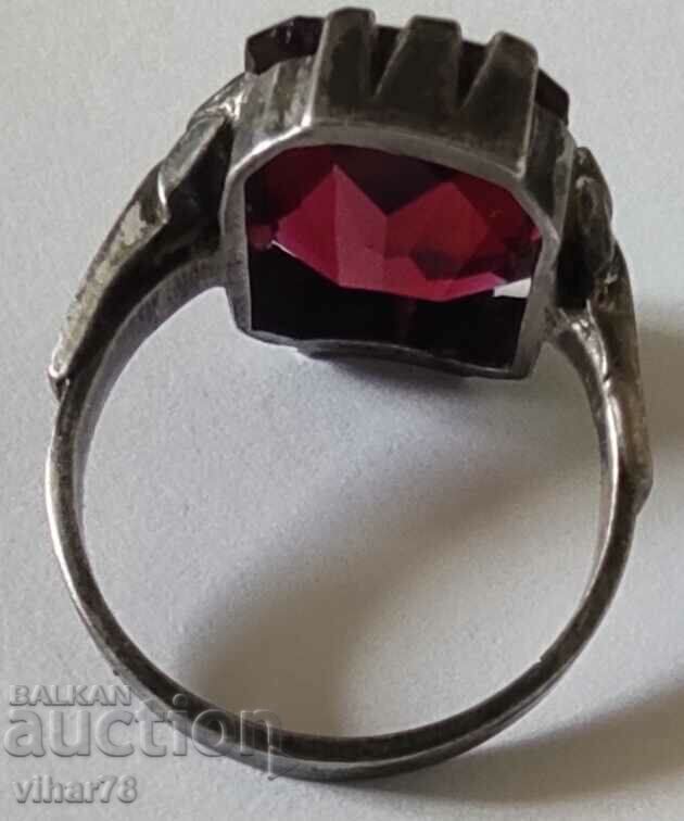 OLD WOMEN'S SILVER RING - 7 OLD WOMEN'S SILVER RING - 7