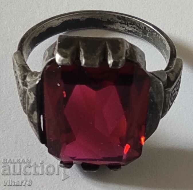 OLD WOMEN'S SILVER RING OLD WOMEN'S SILVER RING