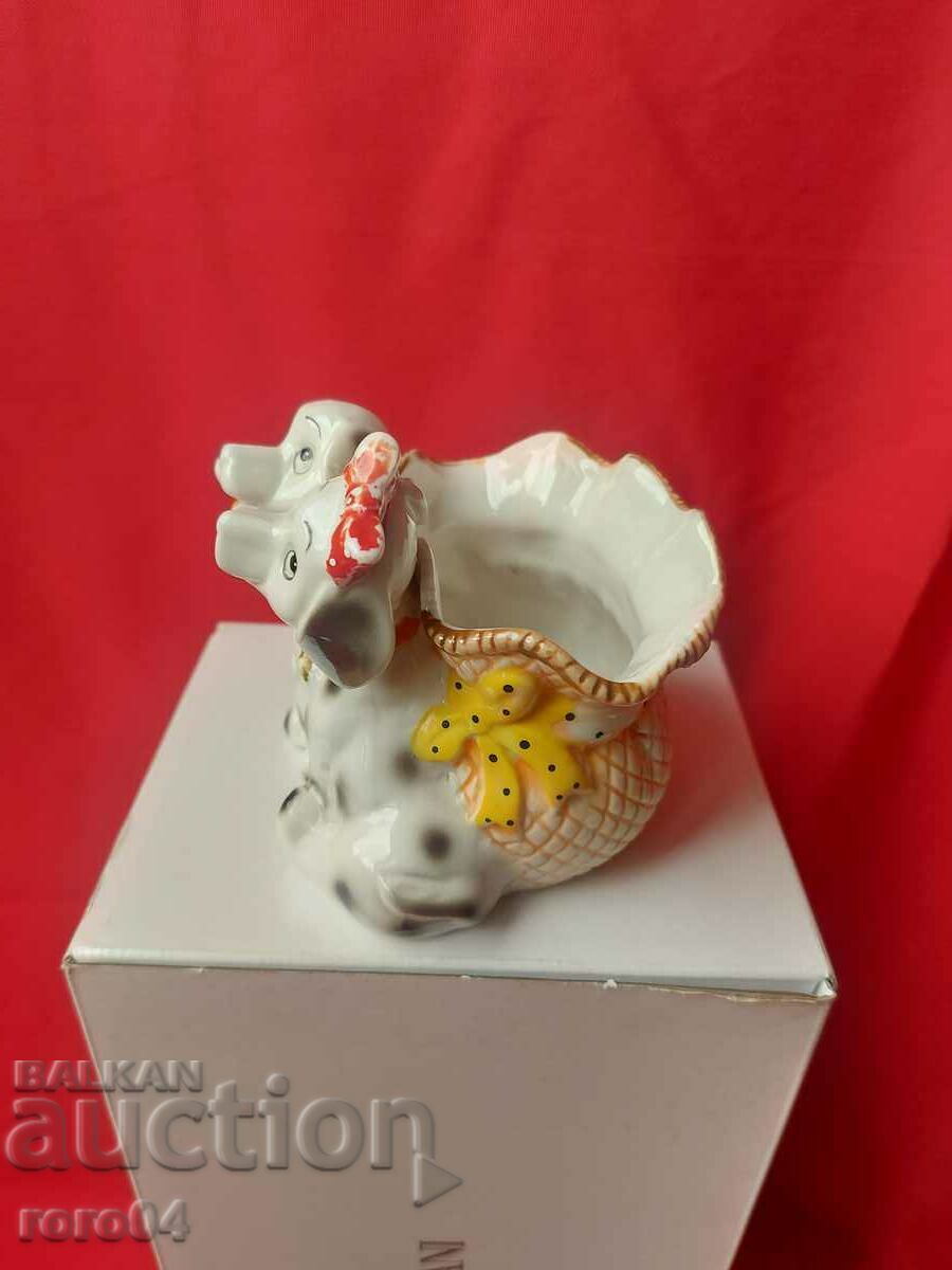 PORCELAIN STATUS with price 55.00 BGN | € 28.12 PORCELAIN STATUS with price 55.00 BGN | € 28.12