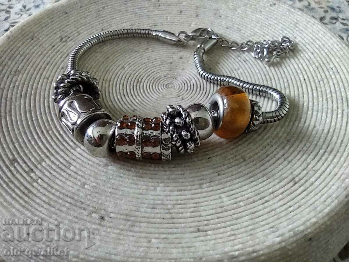 Delivery of Pandora bracelet