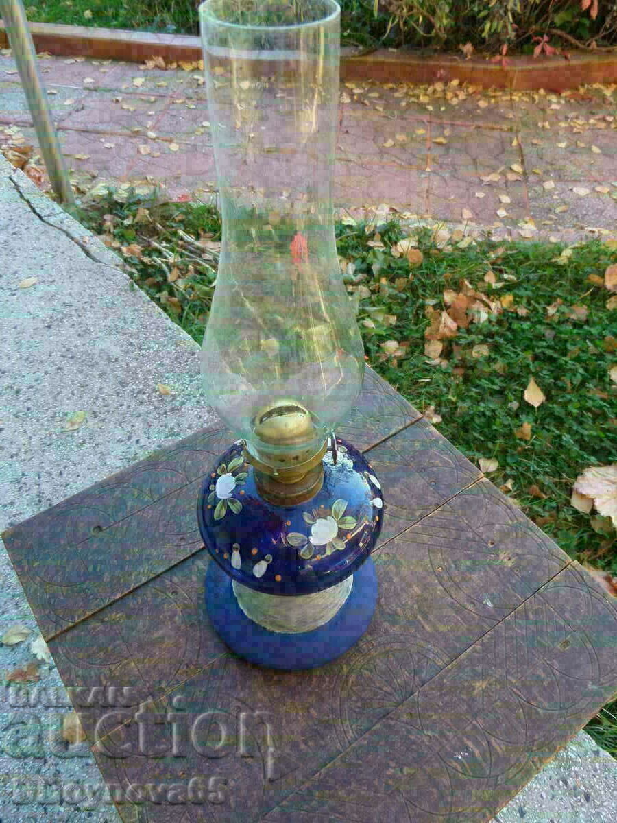 Lampă veche cu gaz vopsită