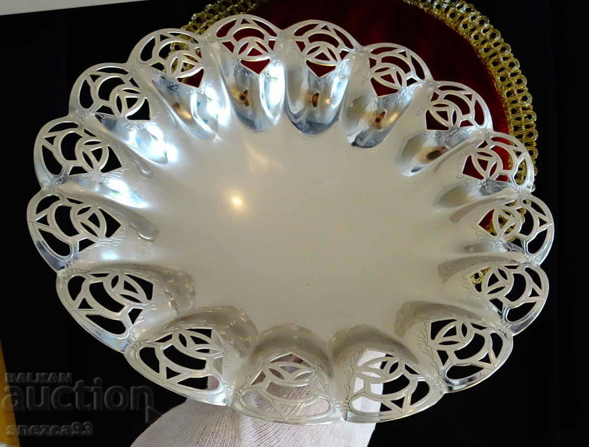 Auction Silver plated fruit bowl J.Reihhart,W.Germany. Auction Silver plated fruit bowl J.Reihhart,W.Germany.