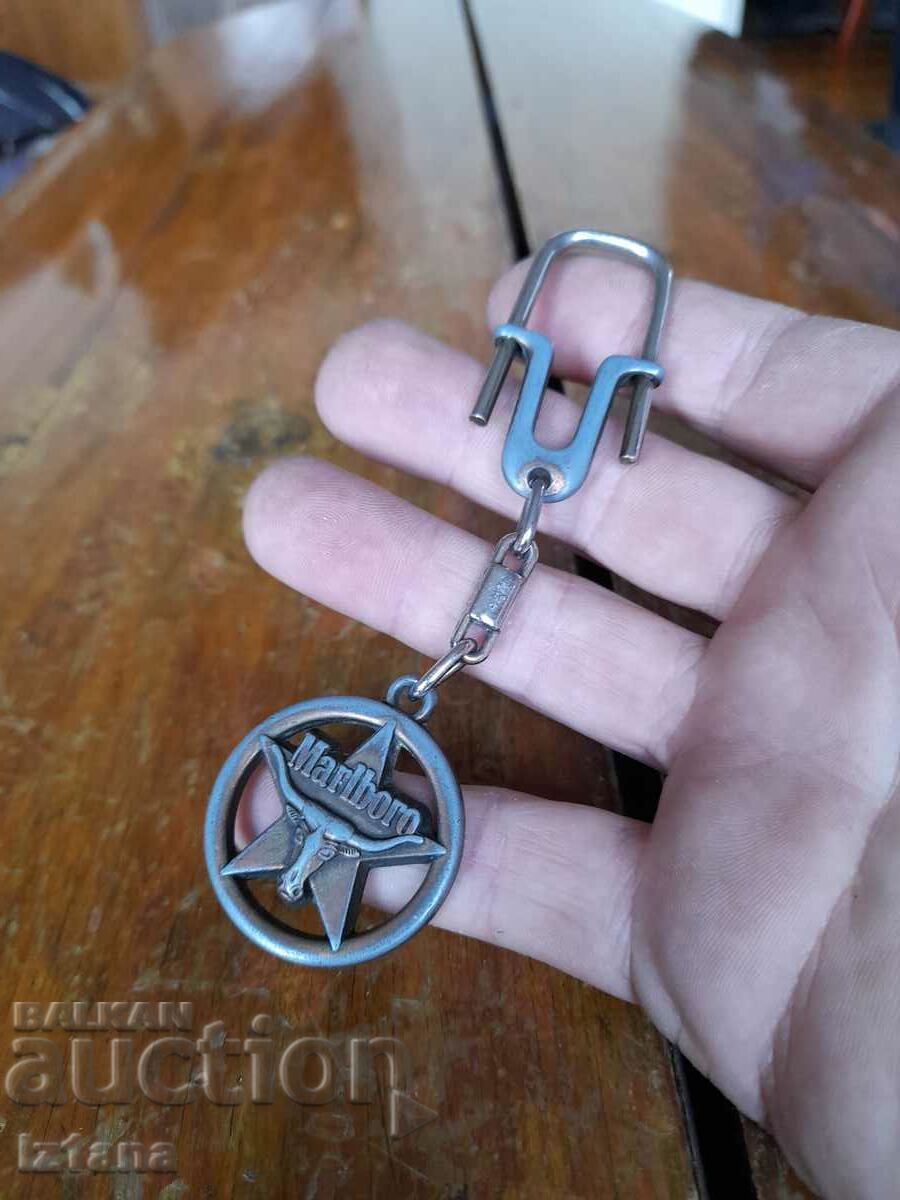 Breloc Marlboro cu preț 18.00 BGN | € 9.20 Breloc Marlboro cu preț 18.00 BGN | € 9.20