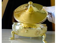 Vas de bronz cu capac și labe de leu, cutie de bijuterii