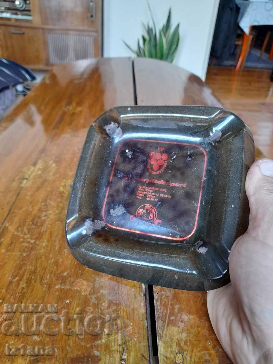 Old ashtray Bulgarploexport with price 18.00 BGN | € 9.20 Old ashtray Bulgarploexport with price 18.00 BGN | € 9.20