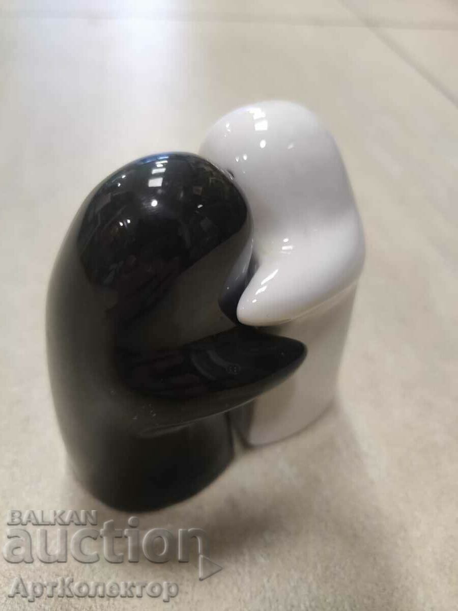 Salt shaker pepper shaker porcelain salt black pepper ceramic with price 15.00 BGN | € 7.67 Salt shaker pepper shaker porcelain salt black pepper ceramic with price 15.00 BGN | € 7.67