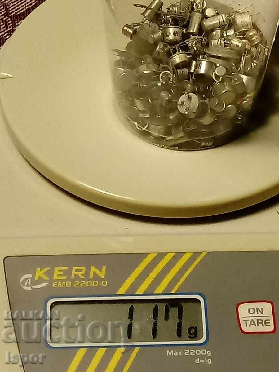 Παράδοση Μεταλλική θήκη τρανζίστορ Παράδοση Μεταλλική θήκη τρανζίστορ