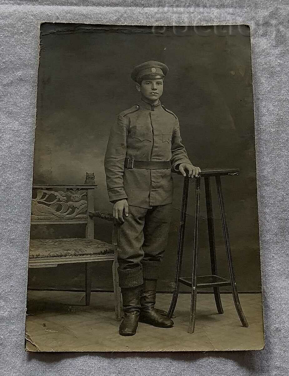 WW1 SOLDIER 1917 STUDIO PHOTO
