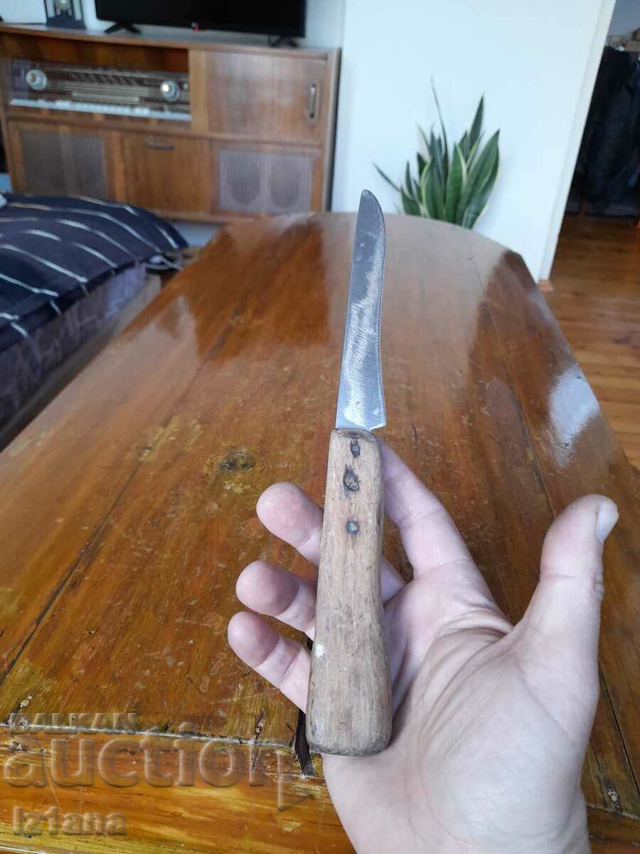 Delivery of Old kitchen knife