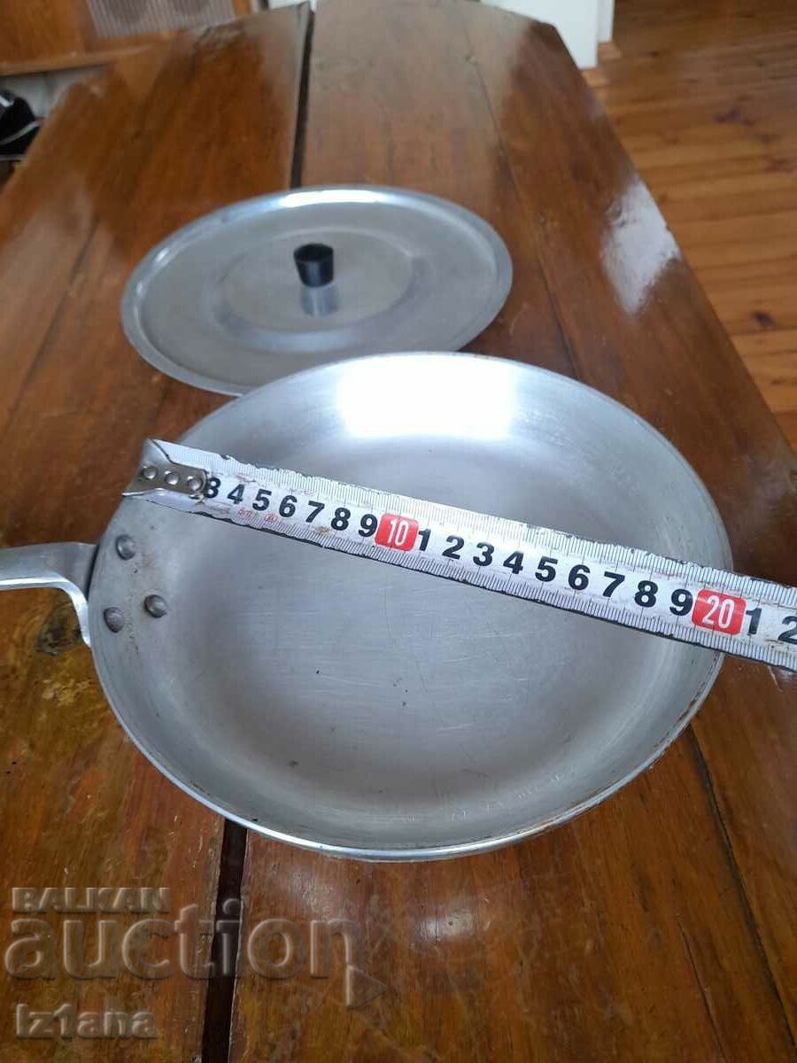 Delivery of Old aluminum pan Delivery of Old aluminum pan