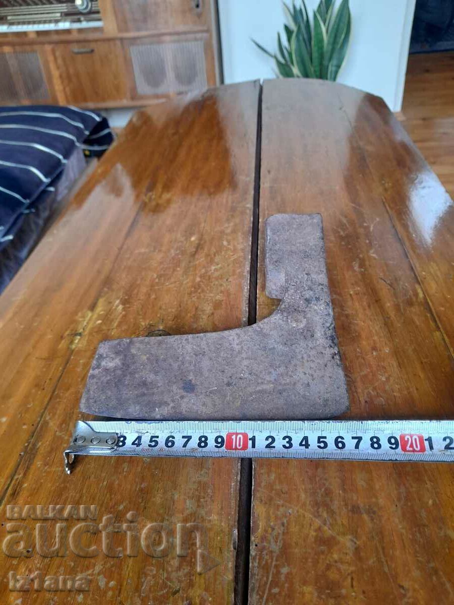 Old Ax, Ax with price 40.00 BGN | € 20.45 Old Ax, Ax with price 40.00 BGN | € 20.45