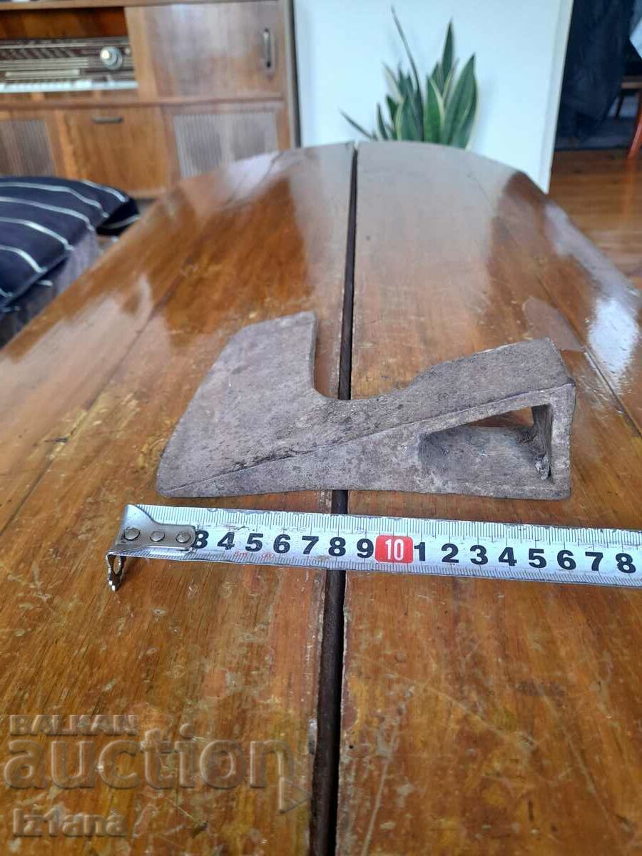 Auction Old Ax, Ax Auction Old Ax, Ax