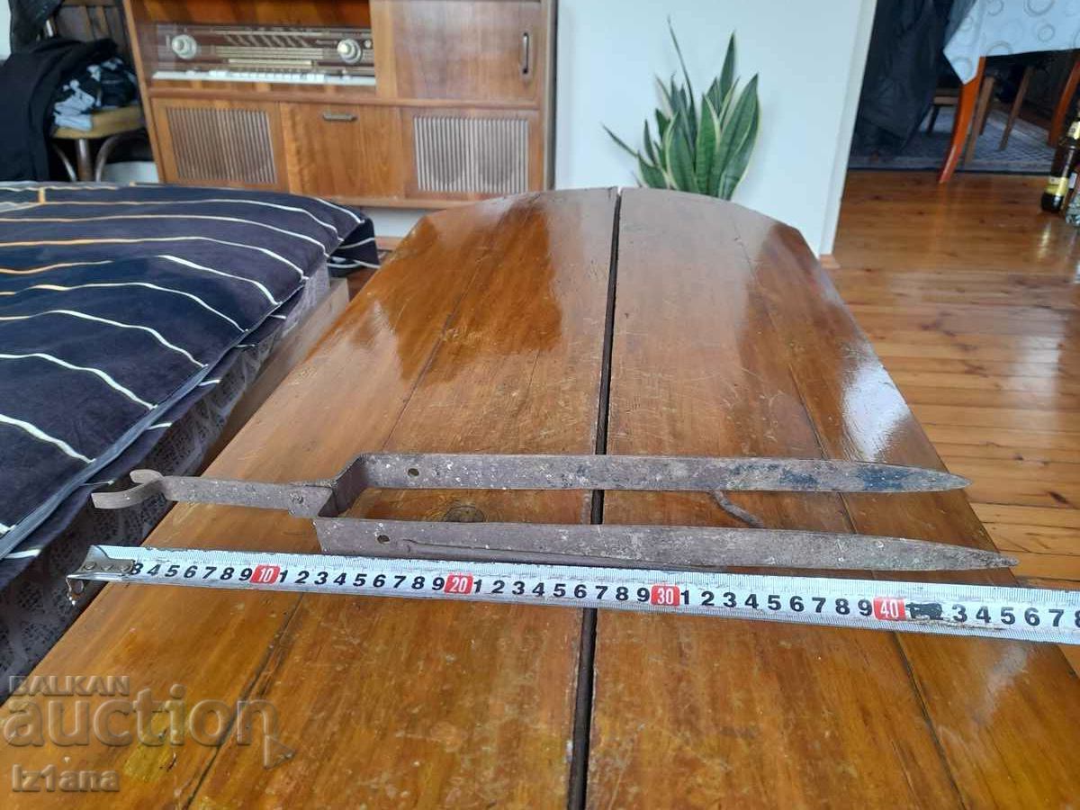 Delivery of Old rod stand Delivery of Old rod stand