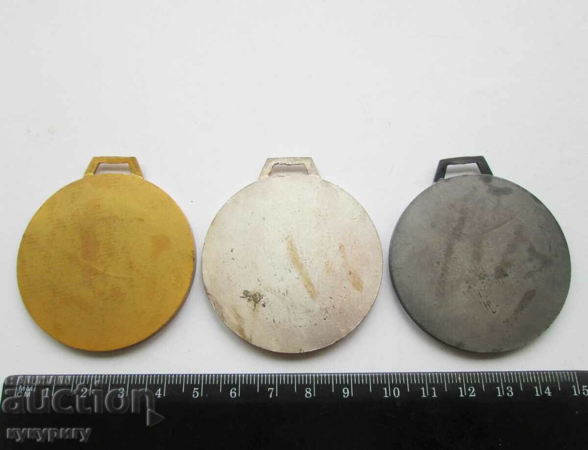 3 army medals SKDA freestyle wrestling championship Burgas 1985 with price 80.00 BGN | € 40.90 3 army medals SKDA freestyle wrestling championship Burgas 1985 with price 80.00 BGN | € 40.90