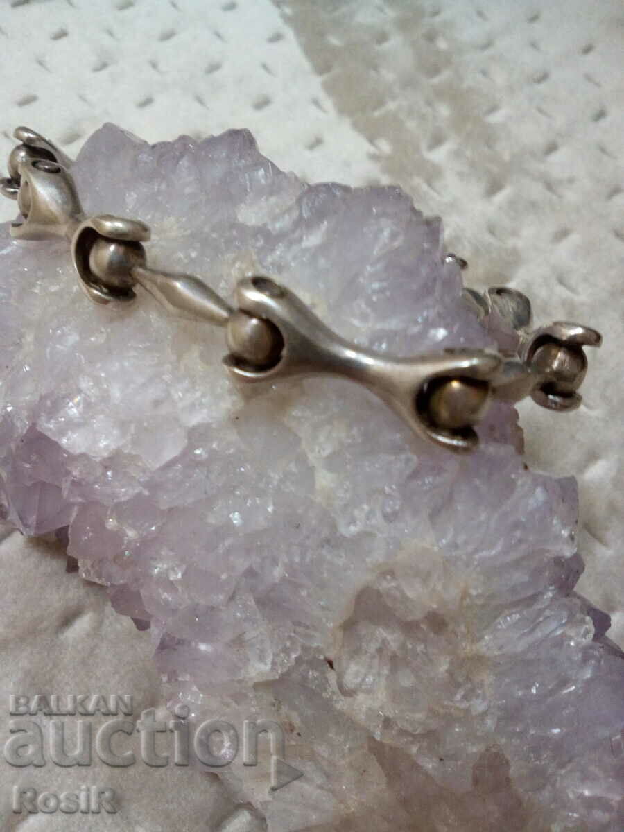 СРЕБЪРНА ГРИВНА ПОДВИЖНА с цена 78.00 лв. | € 39.88 СРЕБЪРНА ГРИВНА ПОДВИЖНА с цена 78.00 лв. | € 39.88