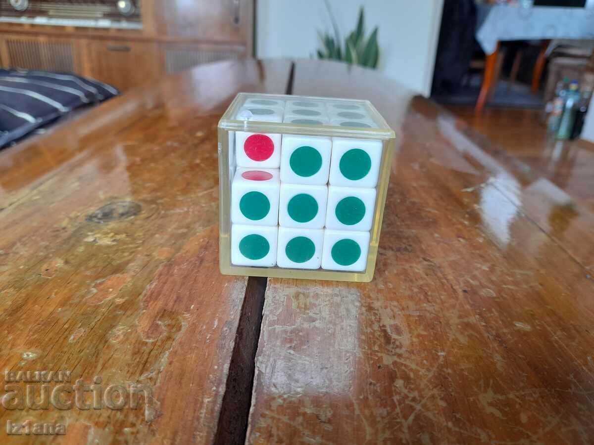 Old cube, stacking cube