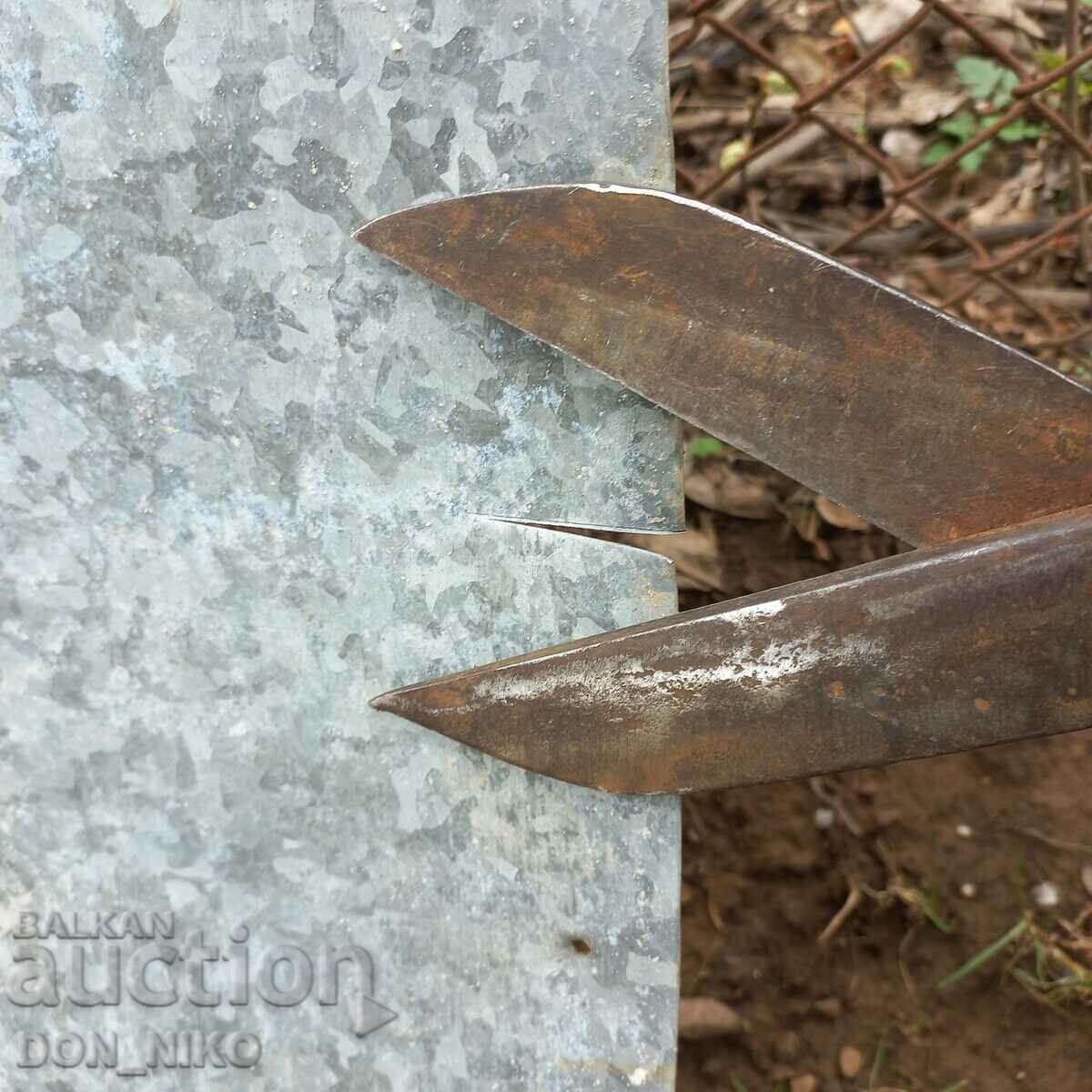 German sheet metal scissors with price 60.00 BGN | € 30.68 German sheet metal scissors with price 60.00 BGN | € 30.68