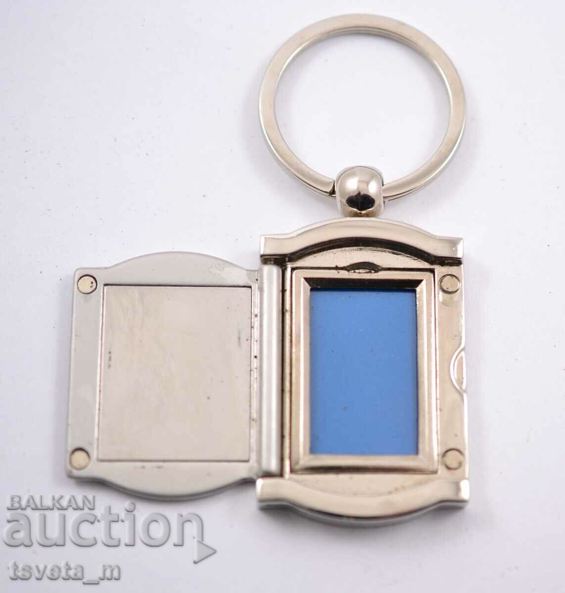 Auction  Keyholder PARIS