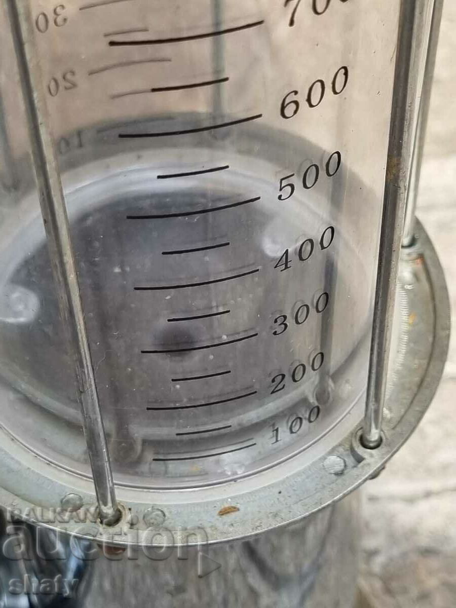 Δημοπρασία Αντλία βενζίνης. Δοχείο Δημοπρασία Αντλία βενζίνης. Δοχείο