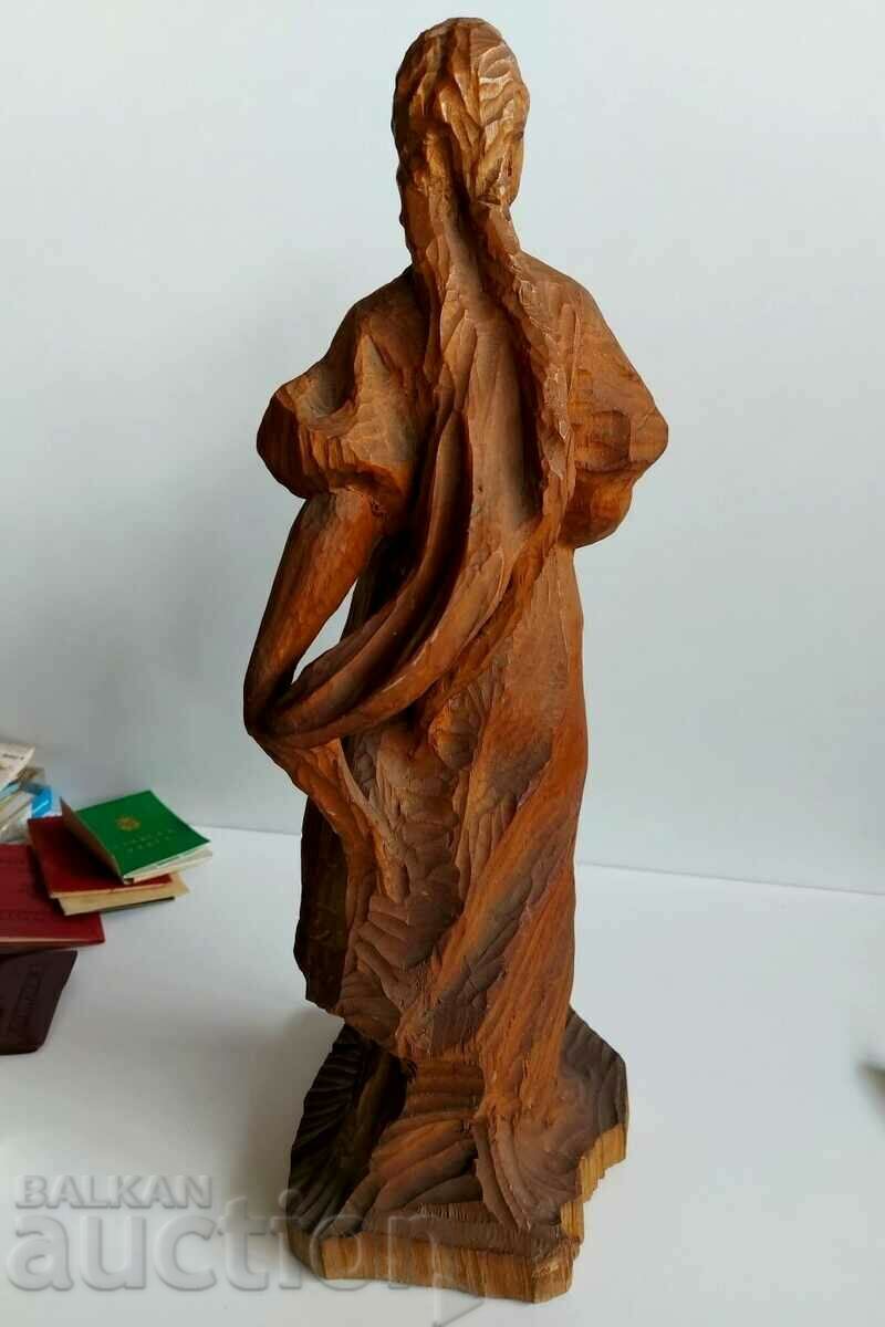 Licitație FIGURĂ MARE FEMEIE ÎN COSTUM PUBLIC STATUETA SCULPTURĂ