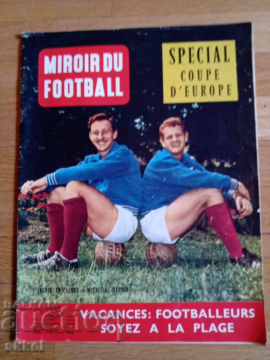 Revista de fotbal Miroir du Football nr.8 iulie 1960