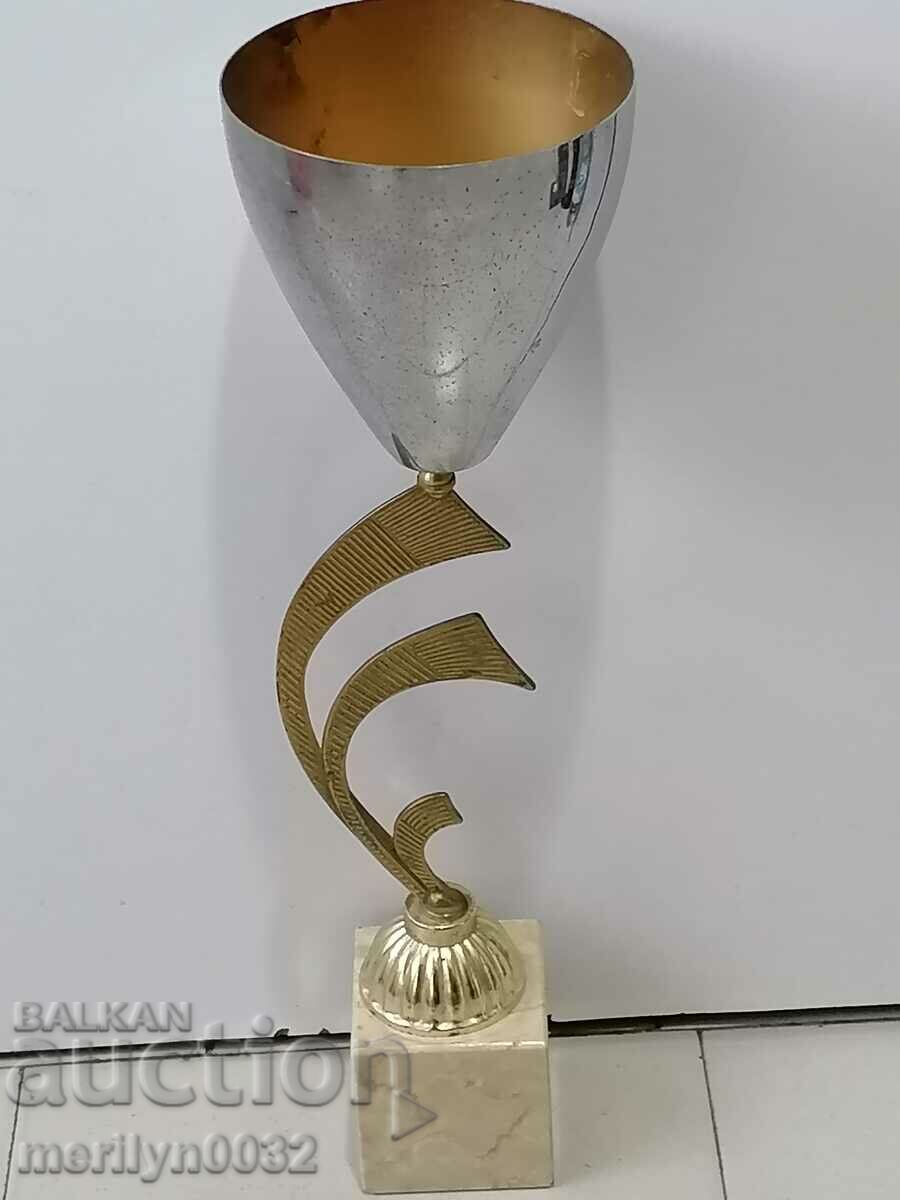 Delivery of Prize cup laureate, champion, excellent Delivery of Prize cup laureate, champion, excellent