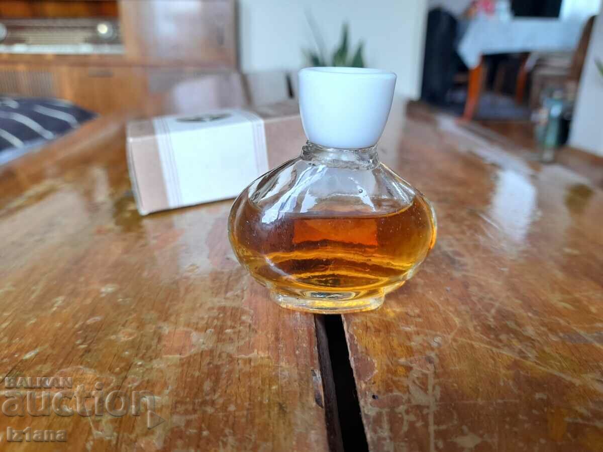 Auction Old perfume Dalila Auction Old perfume Dalila