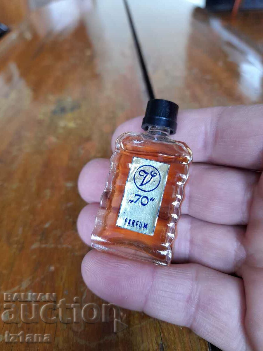 Old perfume 70 with price 45.00 BGN | € 23.01