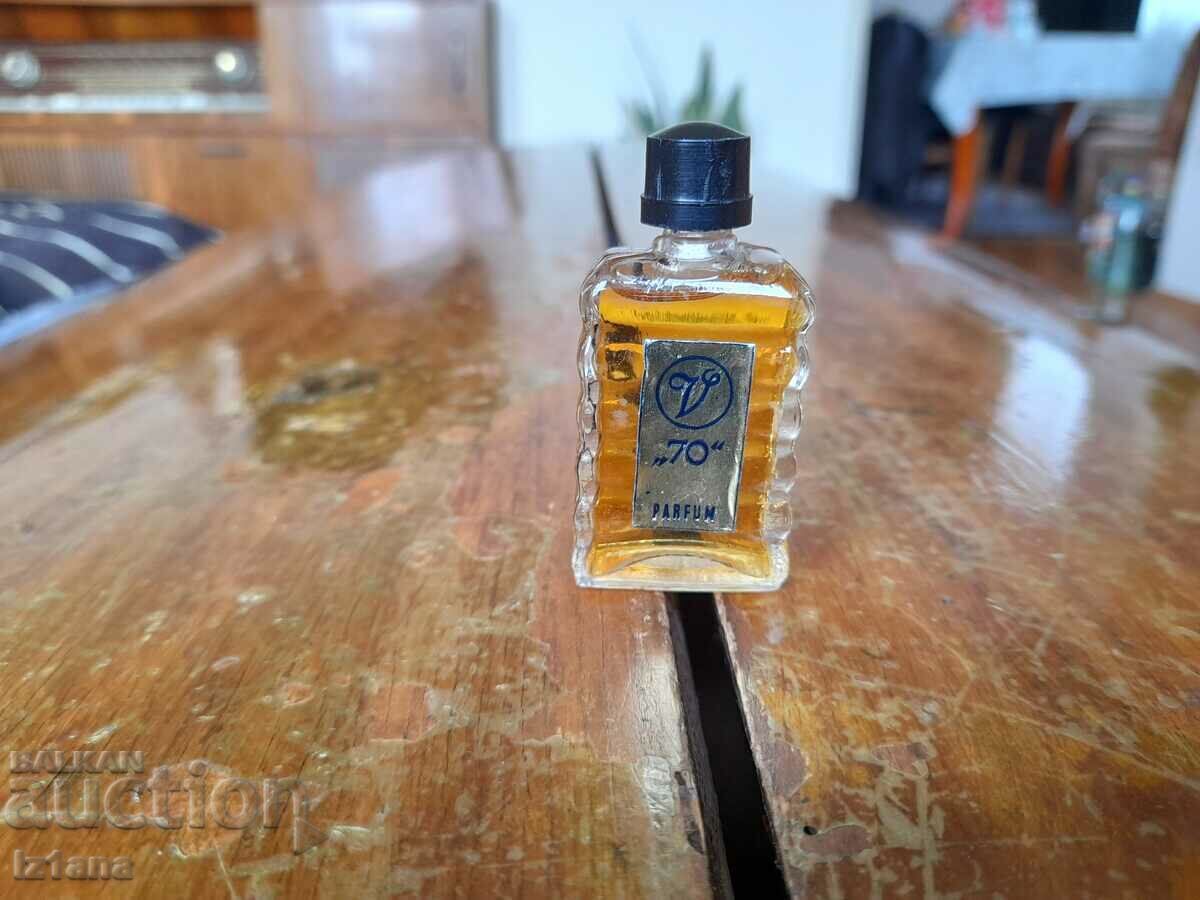 Old perfume 70