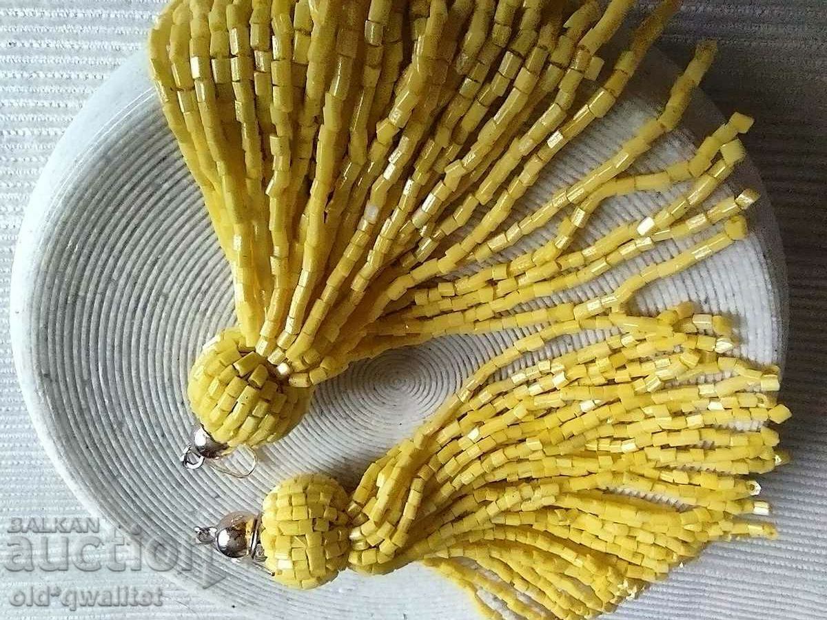 Σκουλαρίκια, κίτρινο γούρι, χειροποίητα, πολύ μακριά με τιμή 50.00 BGN | € 25.56 Σκουλαρίκια, κίτρινο γούρι, χειροποίητα, πολύ μακριά με τιμή 50.00 BGN | € 25.56