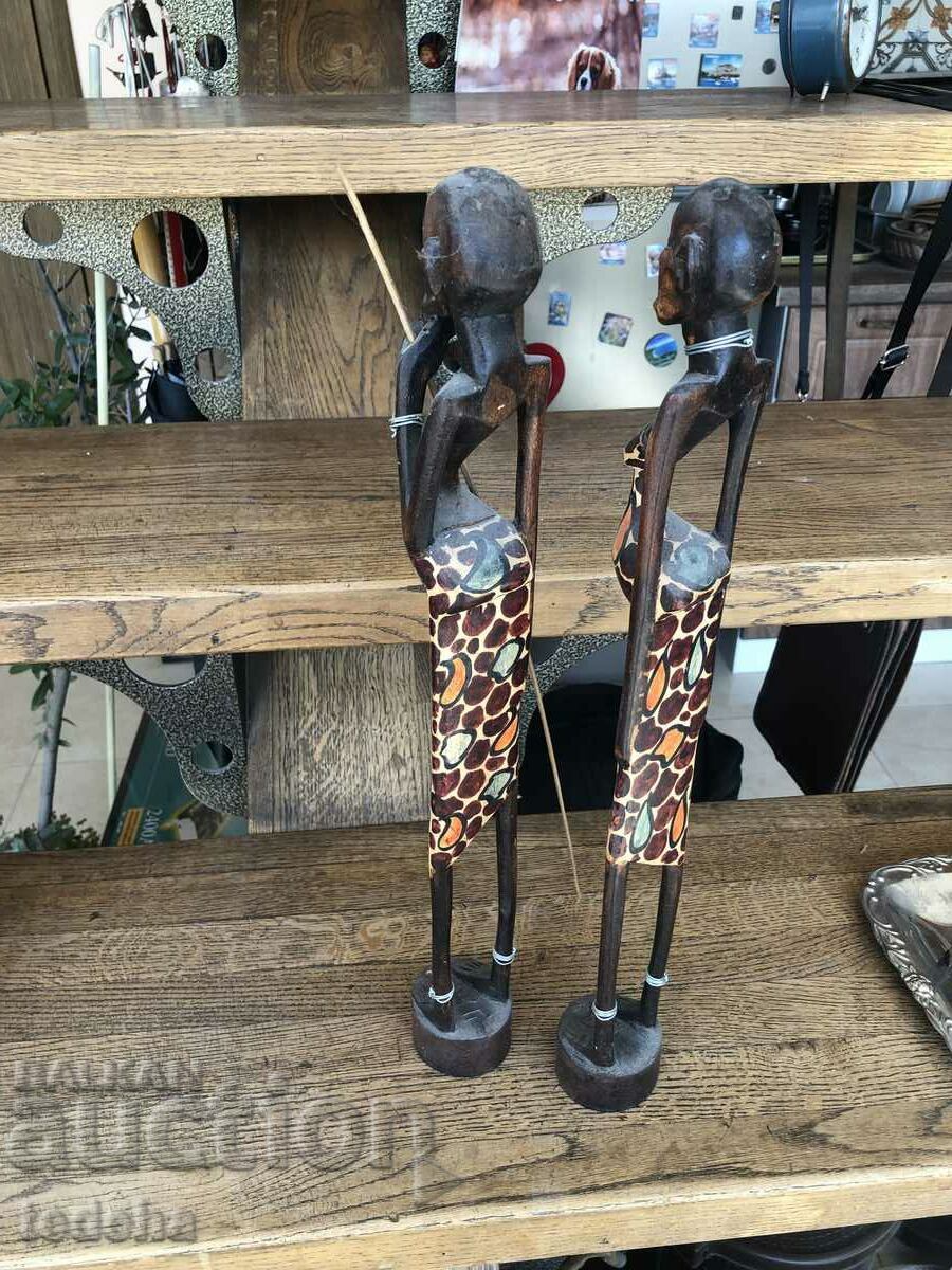 Auction  AFRICAN FIGURES - MASAI - PERFECT