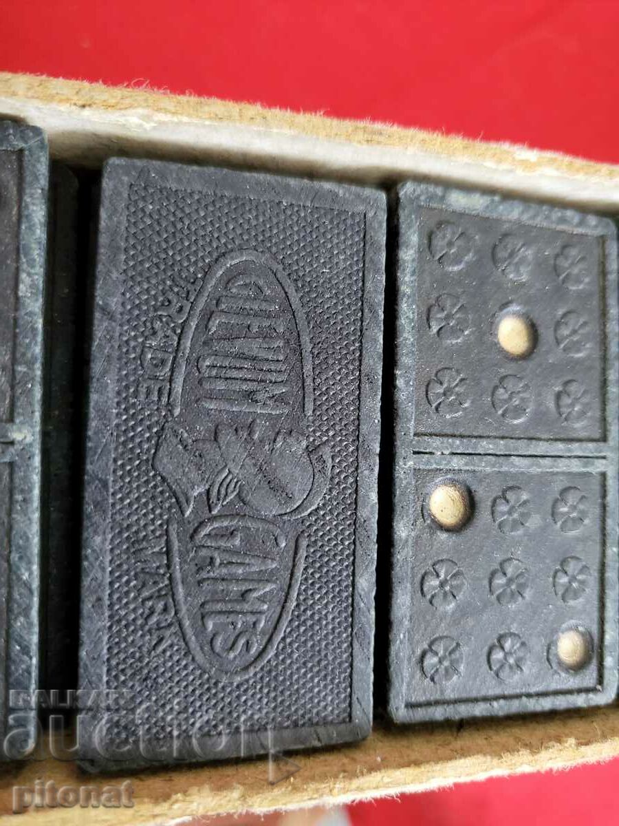 Delivery of Old domino 3 Delivery of Old domino 3