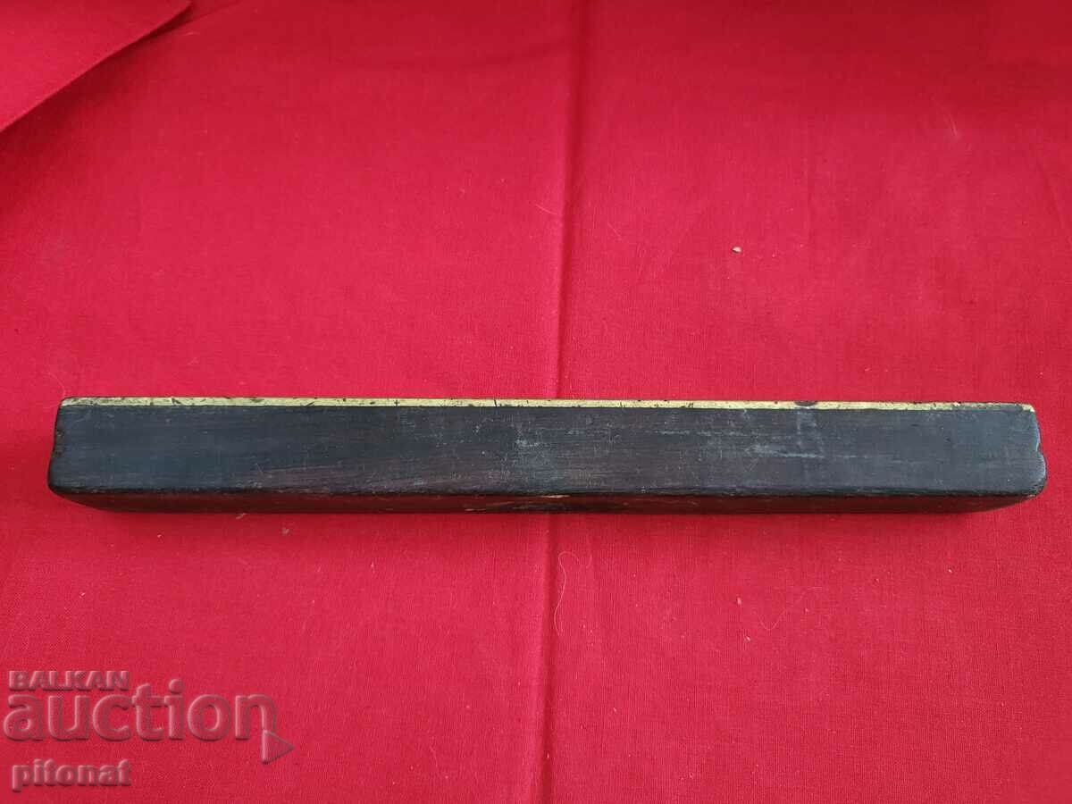 Auction Antique spirit level wood and bronze 1 Auction Antique spirit level wood and bronze 1