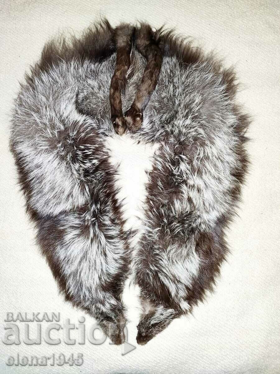 Livrarea Guler cu șal vulpe argintie