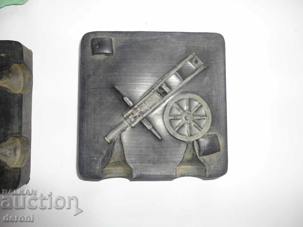 Old German die mold for rubber cannon top with price 50.00 BGN | € 25.56 Old German die mold for rubber cannon top with price 50.00 BGN | € 25.56