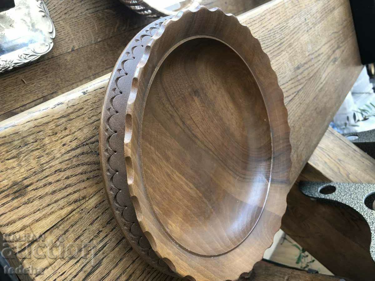BULGARIAN WOODEN DISH - CARVING - PERFECT - 6 BULGARIAN WOODEN DISH - CARVING - PERFECT - 6