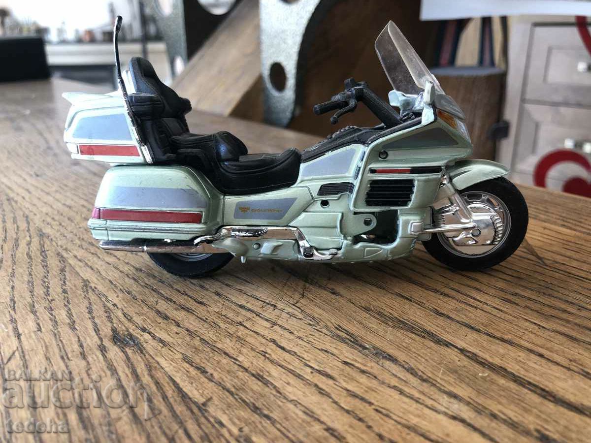 HONDA MODEL - HONDA with price 25.00 BGN | € 12.78 HONDA MODEL - HONDA with price 25.00 BGN | € 12.78