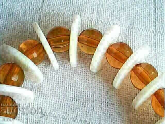 Delivery of beautiful bracelet sess natural amber is sedv