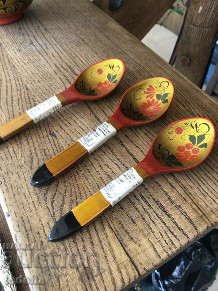 Auction RUSSIAN WOODEN SPOONS NEW - PERFECT Auction RUSSIAN WOODEN SPOONS NEW - PERFECT