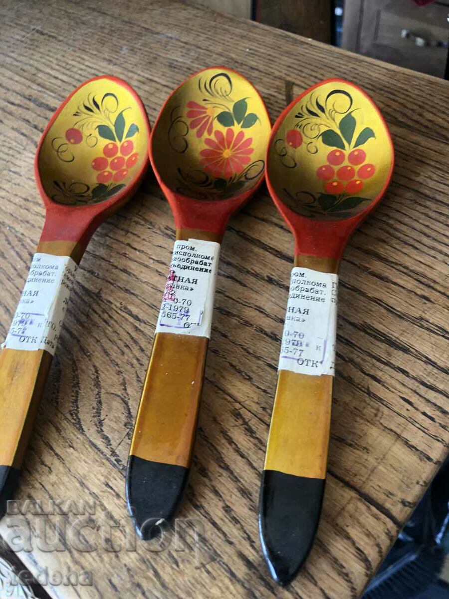 Delivery of RUSSIAN WOODEN SPOONS NEW - PERFECT Delivery of RUSSIAN WOODEN SPOONS NEW - PERFECT
