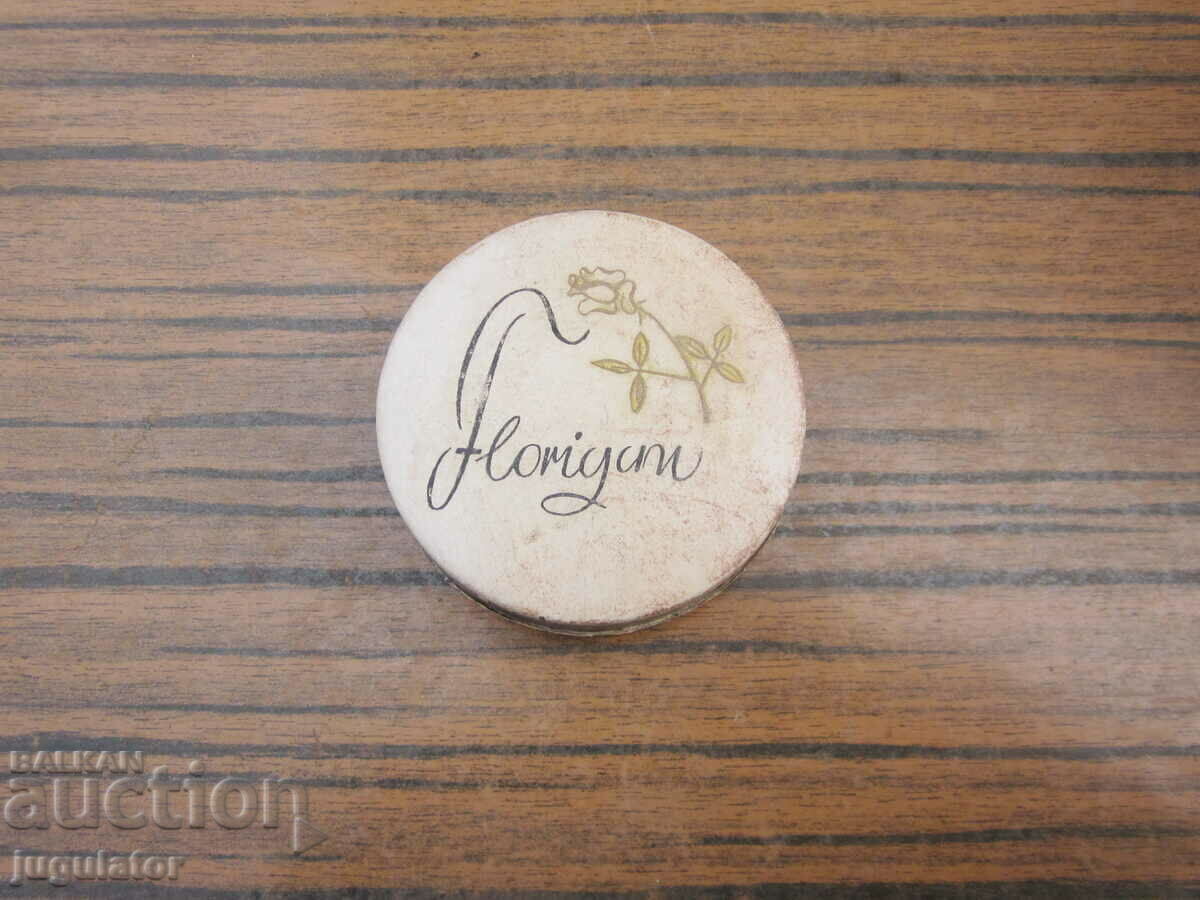 FLORIGAN Vintage Ladies French Powder Box with price 15.00 BGN | € 7.67 FLORIGAN Vintage Ladies French Powder Box with price 15.00 BGN | € 7.67