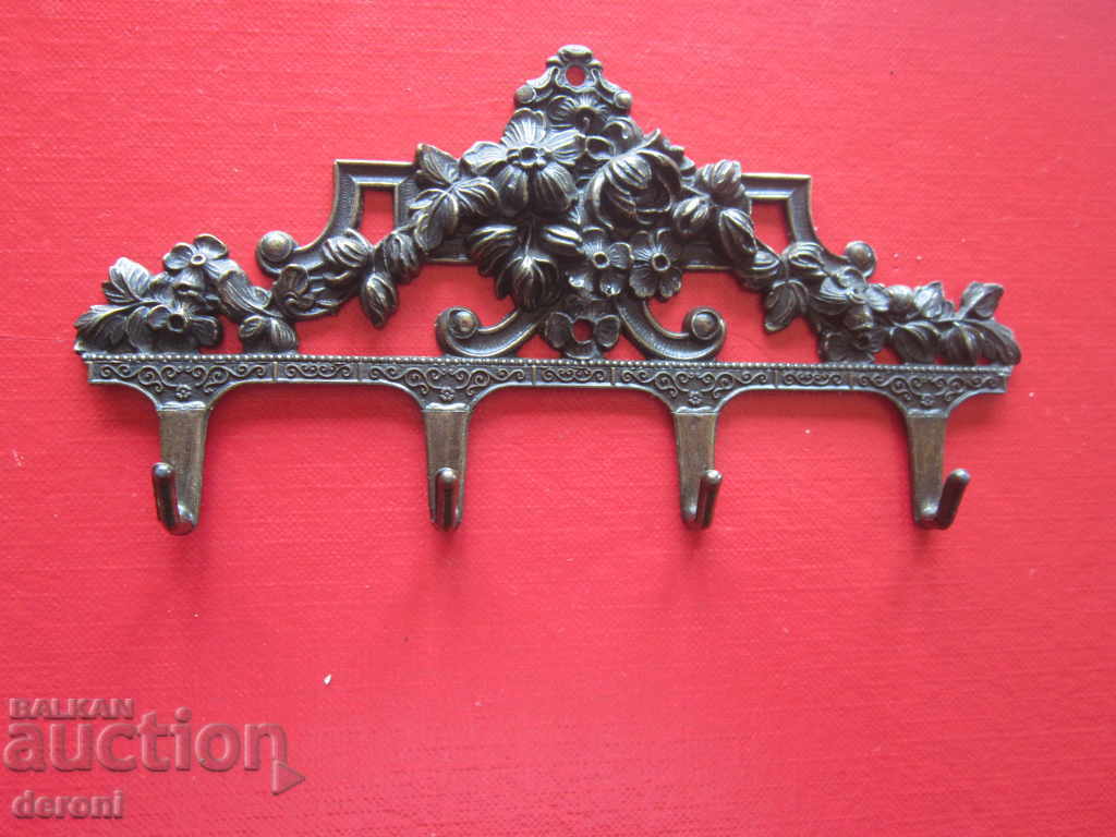 Auction  Unique openwork bronze hanger VCR Italy