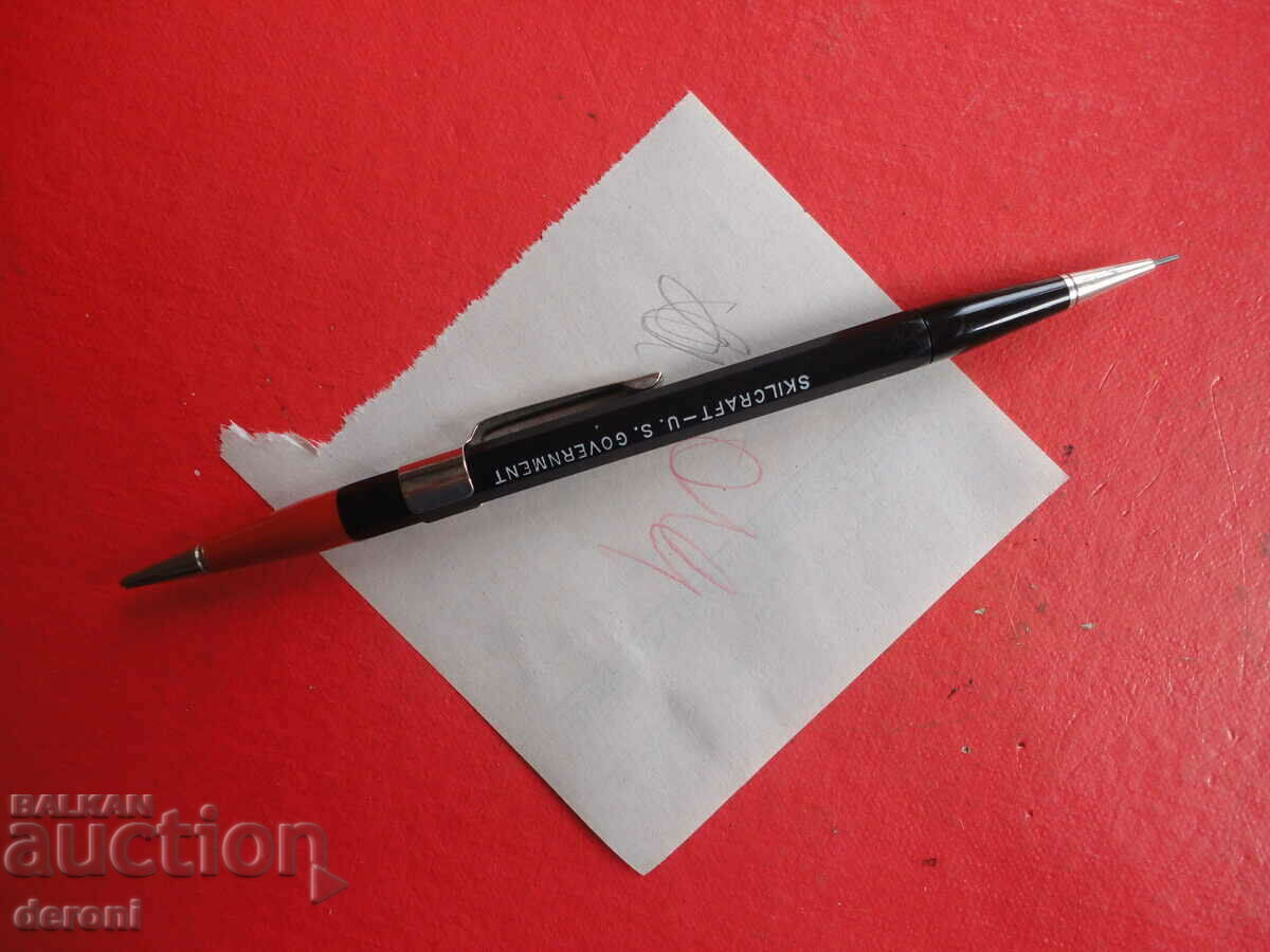 Двуцветен американски механичен молив - 5 Двуцветен американски механичен молив - 5