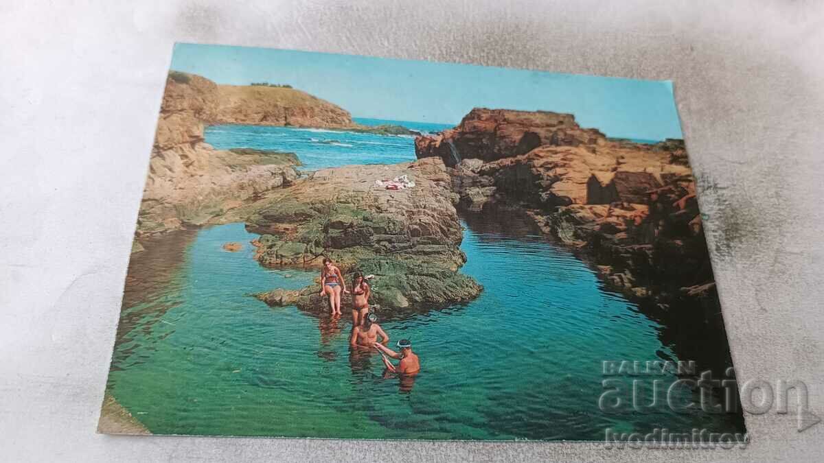 Пощенска картичка Ахтопол Скалите край града 1970