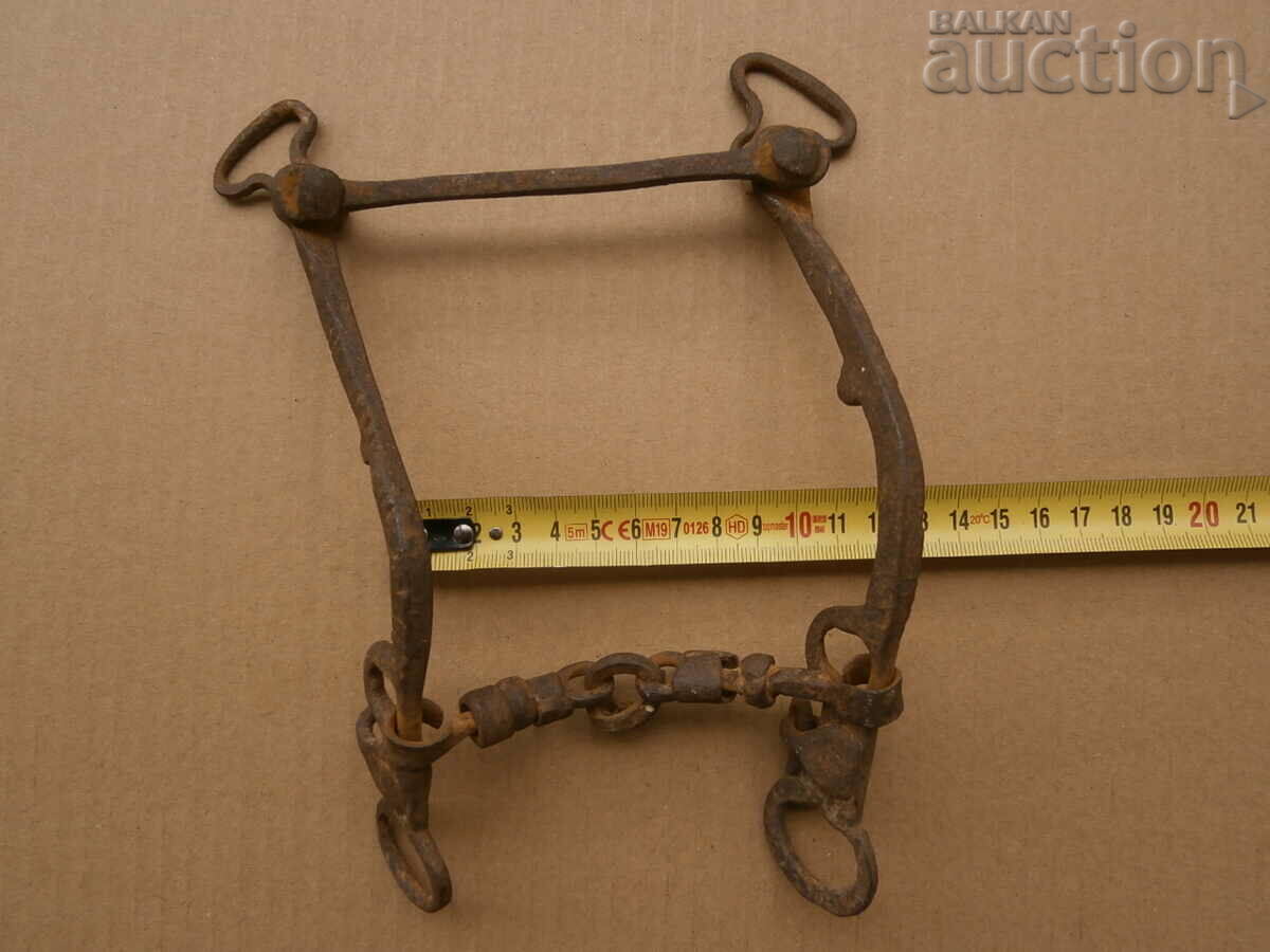 Auction Hand-forged horse bridle wrought iron from antiquity Auction Hand-forged horse bridle wrought iron from antiquity